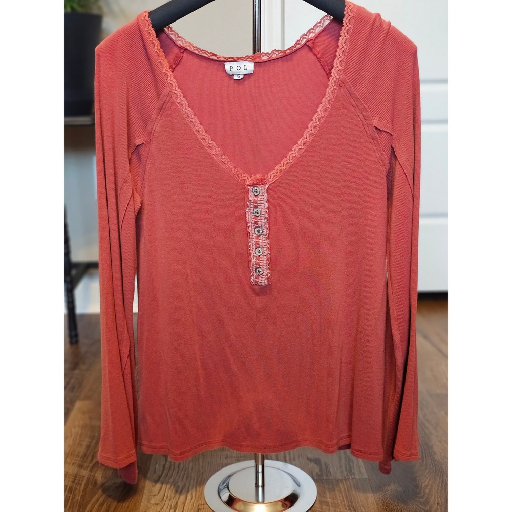 POL Women Rust Orange Lace Trim Henley Top Long Bell Sleeve Boho Ribbed Knit S